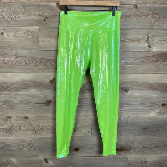 BUFFBUNNY Rebel Holographic Green Leggings - Picture 4 of 10